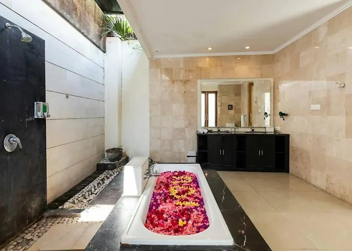 Villa 1br Massive Pool @seminyak Pb *