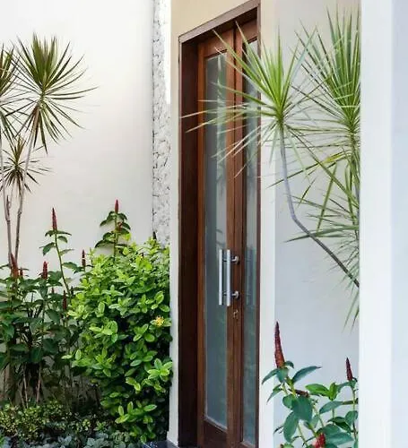 Villa 1br Massive Pool @seminyak Pb Seminyak